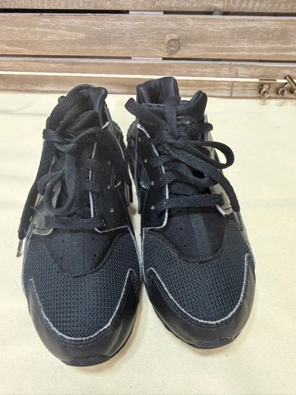 NIKE KIDS HUARACHE 1.5 shoes